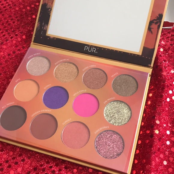 Eyeshadow palette - Picture 3 of 3